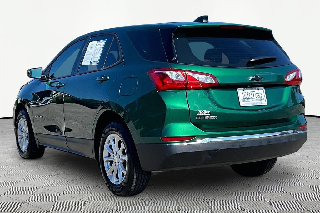 Used 2018 Chevrolet Equinox LS FWD image 13