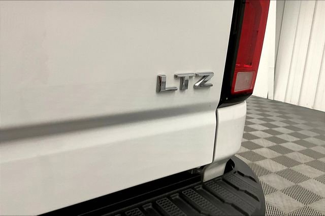 Used 2025 Chevrolet Silverado 2500 LTZ w/ LTZ Convenience Package AWD/4WD image 9