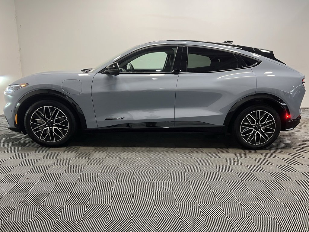 Used 2024 Ford Mustang Mach-E Premium image 23