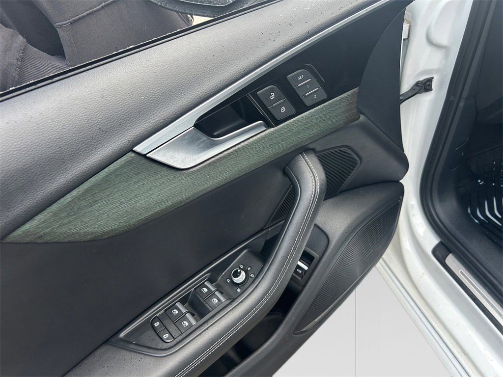 Used 2022 Audi A4 2.0T Premium Plus w/ Premium Plus Package image 11