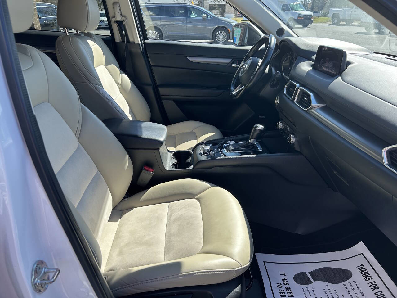 Used 2018 MAZDA CX-5 Touring w/ Preferred Equipment Package FWD image 17