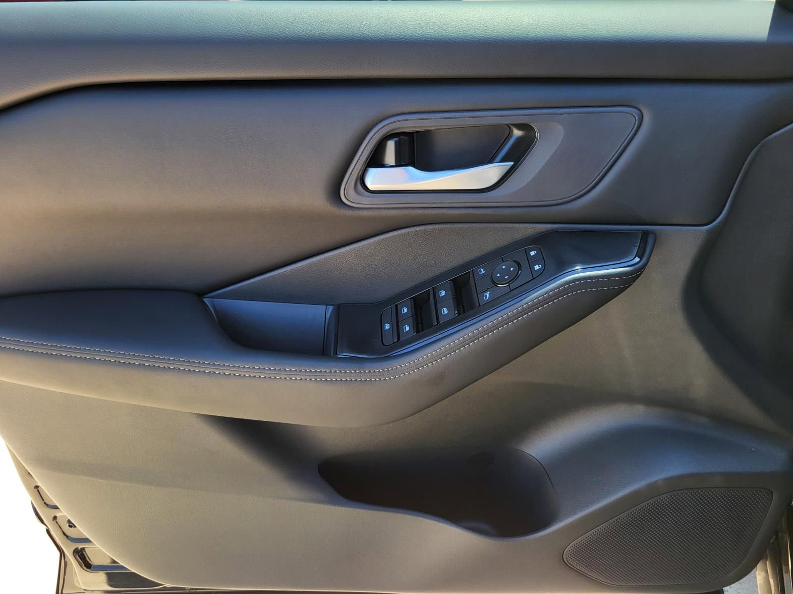 New 2026 Nissan Rogue SV image 16
