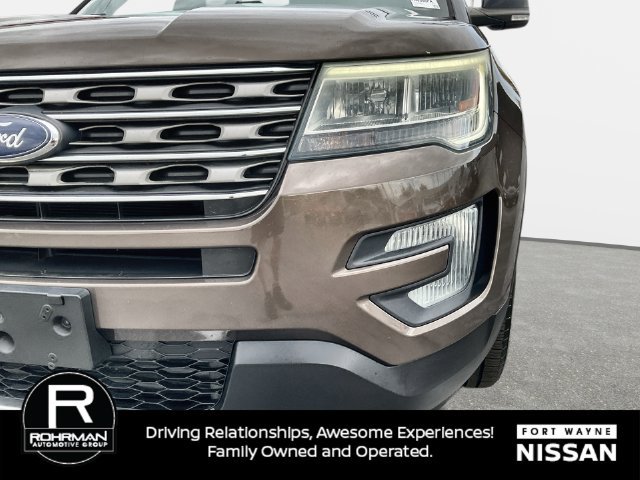 Used 2016 Ford Explorer XLT w/ Equipment Group 201A AWD/4WD image 37