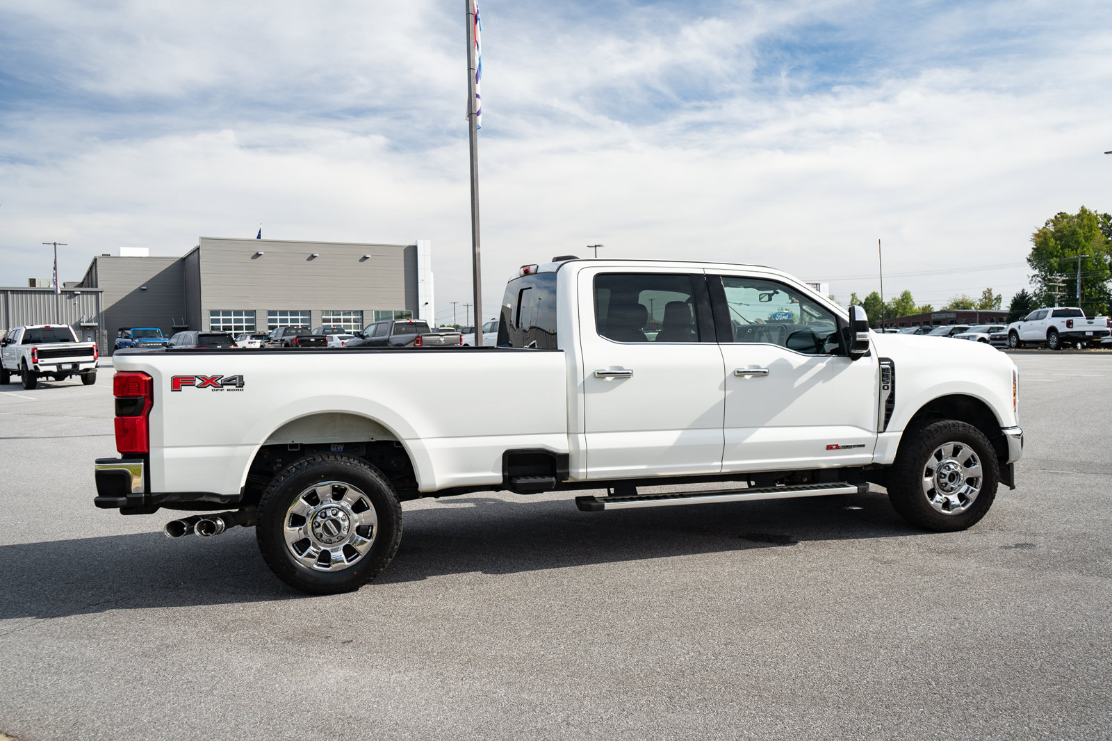 Used 2024 Ford F350 Lariat w/ Chrome Package AWD/4WD image 10