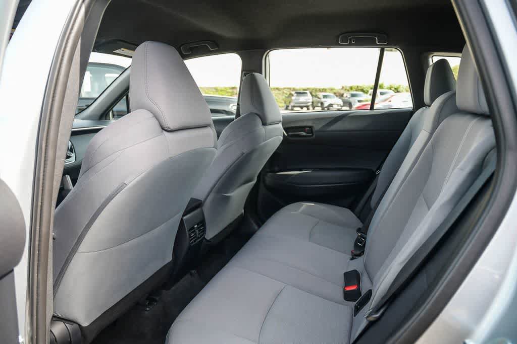 Used 2025 Toyota Corolla Cross AWD Hybrid image 18