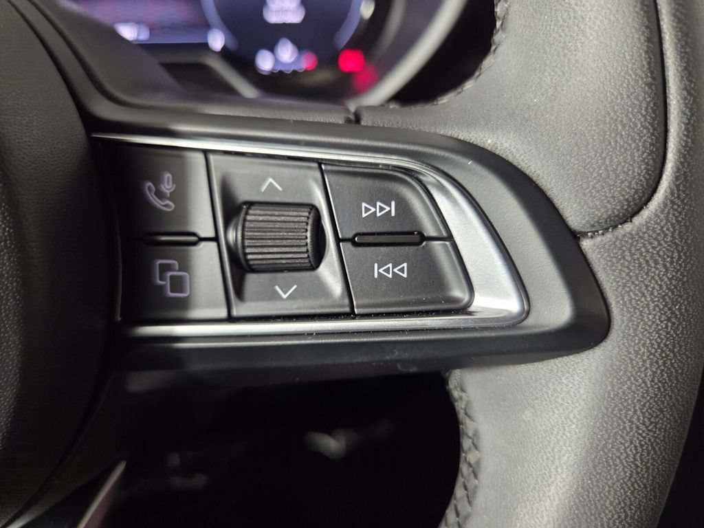 Used 2025 Dodge Hornet GT AWD/4WD image 16