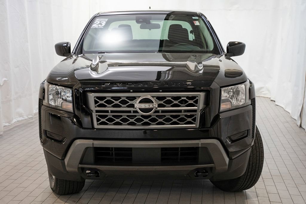 Certified 2023 Nissan Frontier SV w/ Technology Package image 2