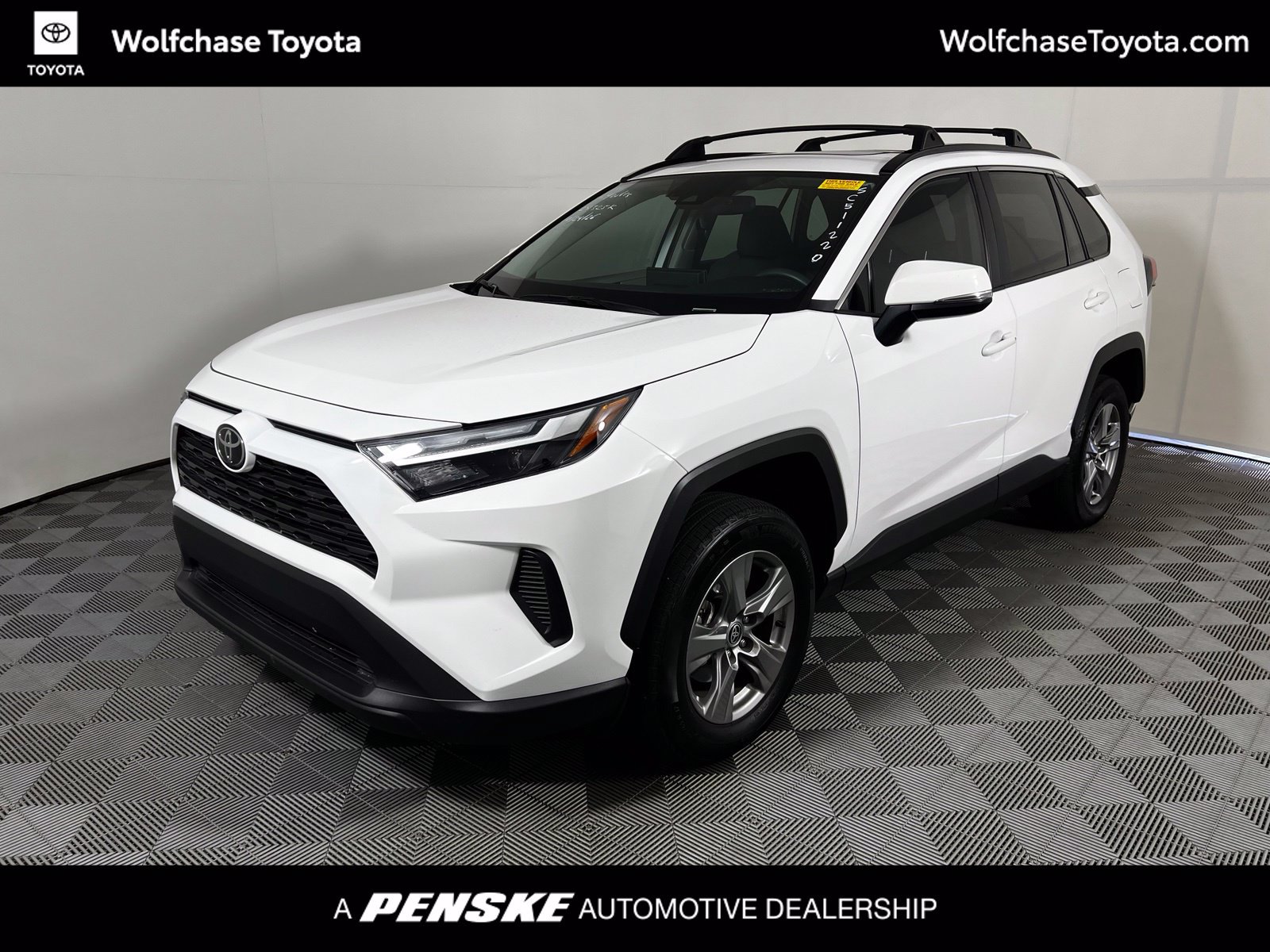 Used 2025 Toyota RAV4 XLE w/ Convenience Package AWD/4WD image 1