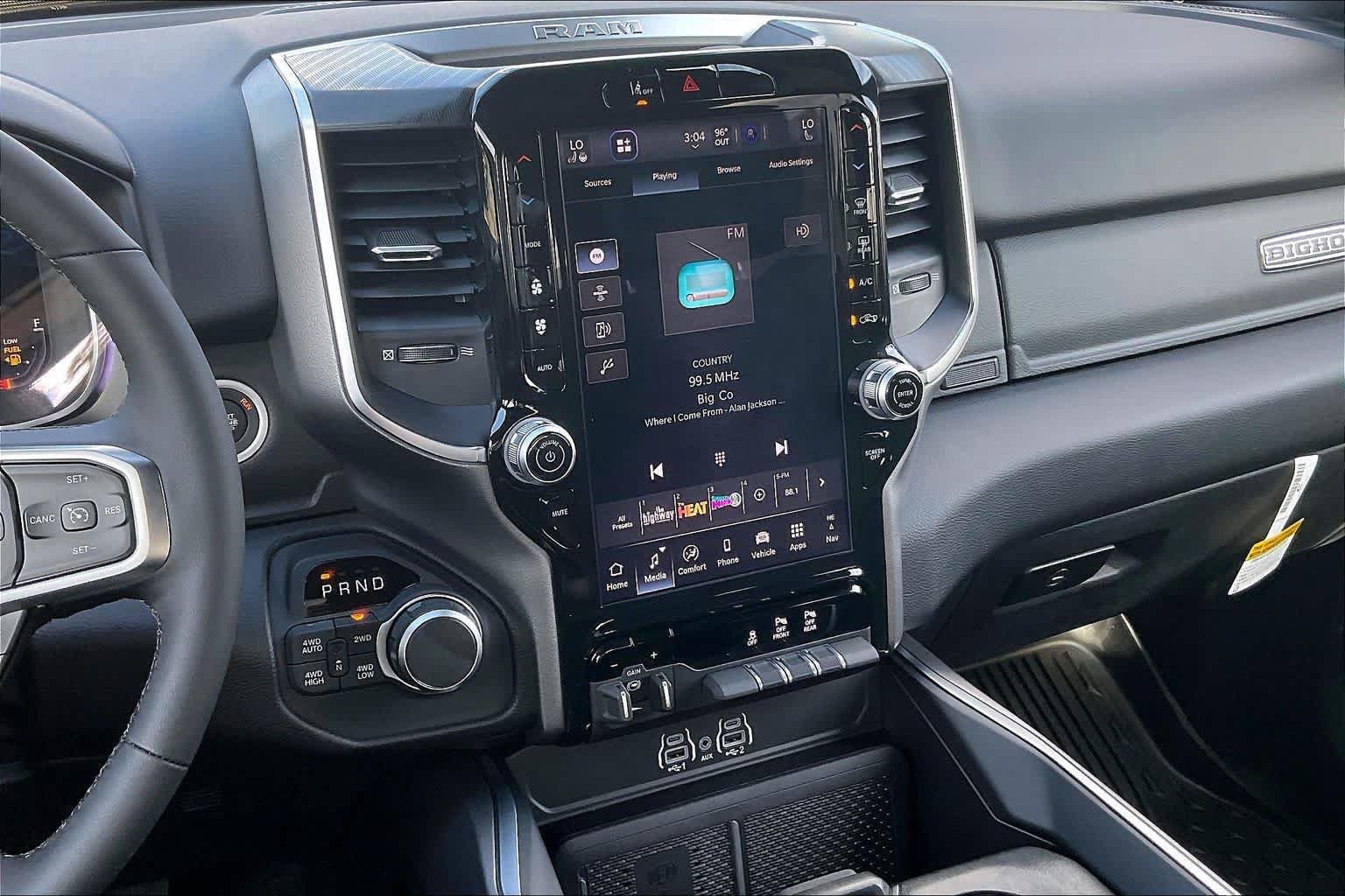 New 2027 RAM 1500 4x4 Crew Cab image 6