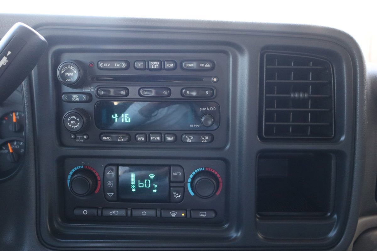 Used 2003 Chevrolet Tahoe LT image 38