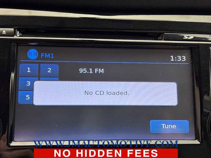 Used 2015 Nissan Rogue SL w/ SL Premium Package image 24