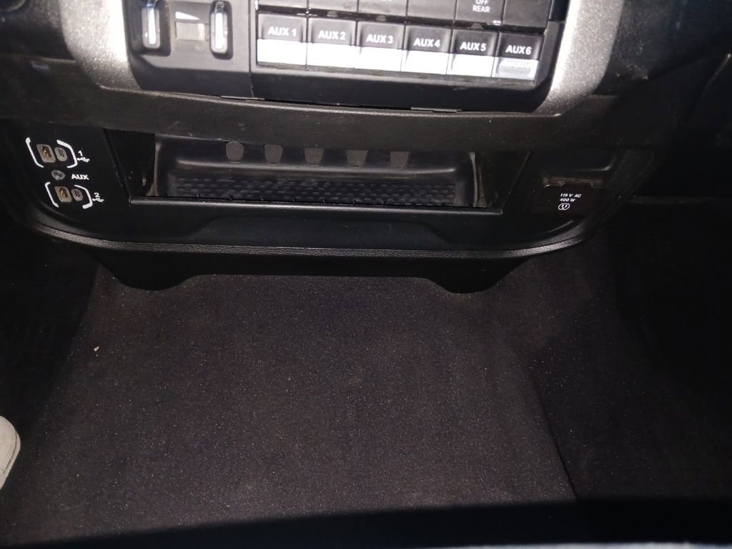 Used 2024 RAM 2500 Tradesman w/ Chrome Appearance Group image 24