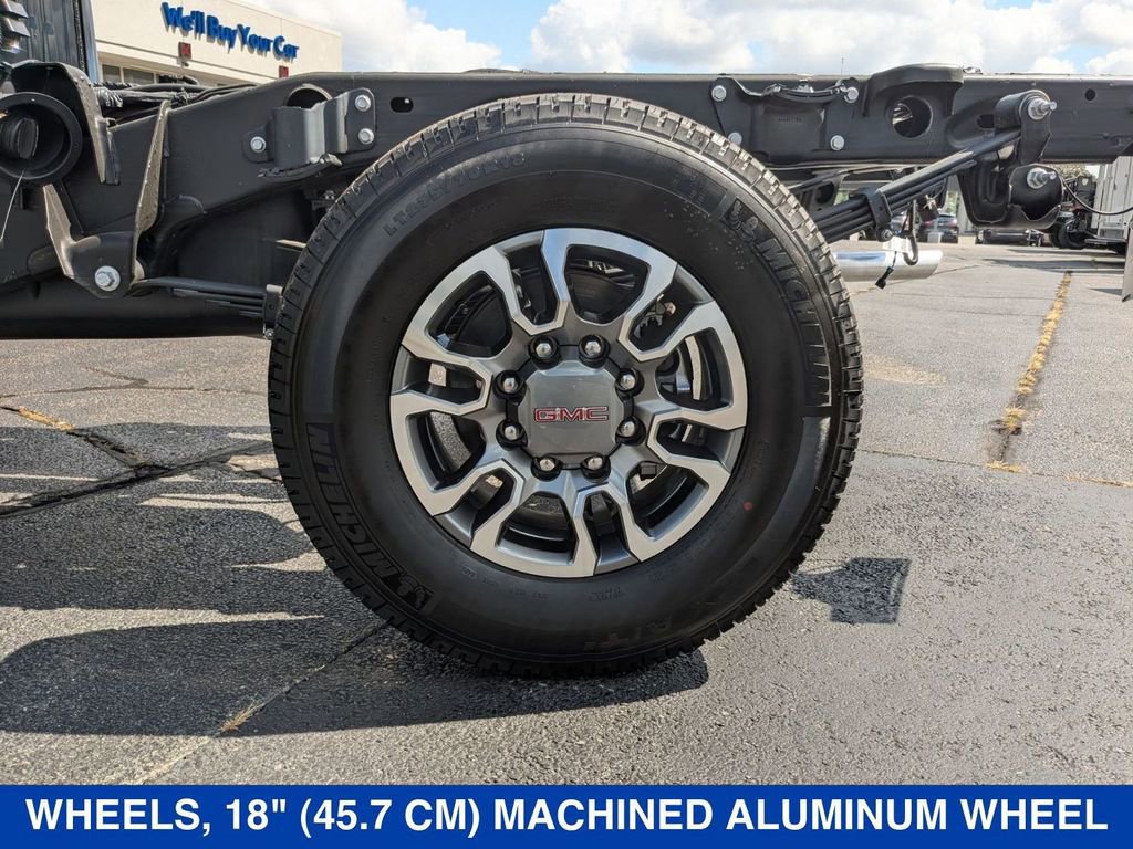 New 2025 GMC Sierra 3500 Pro w/ Convenience Package AWD/4WD image 10