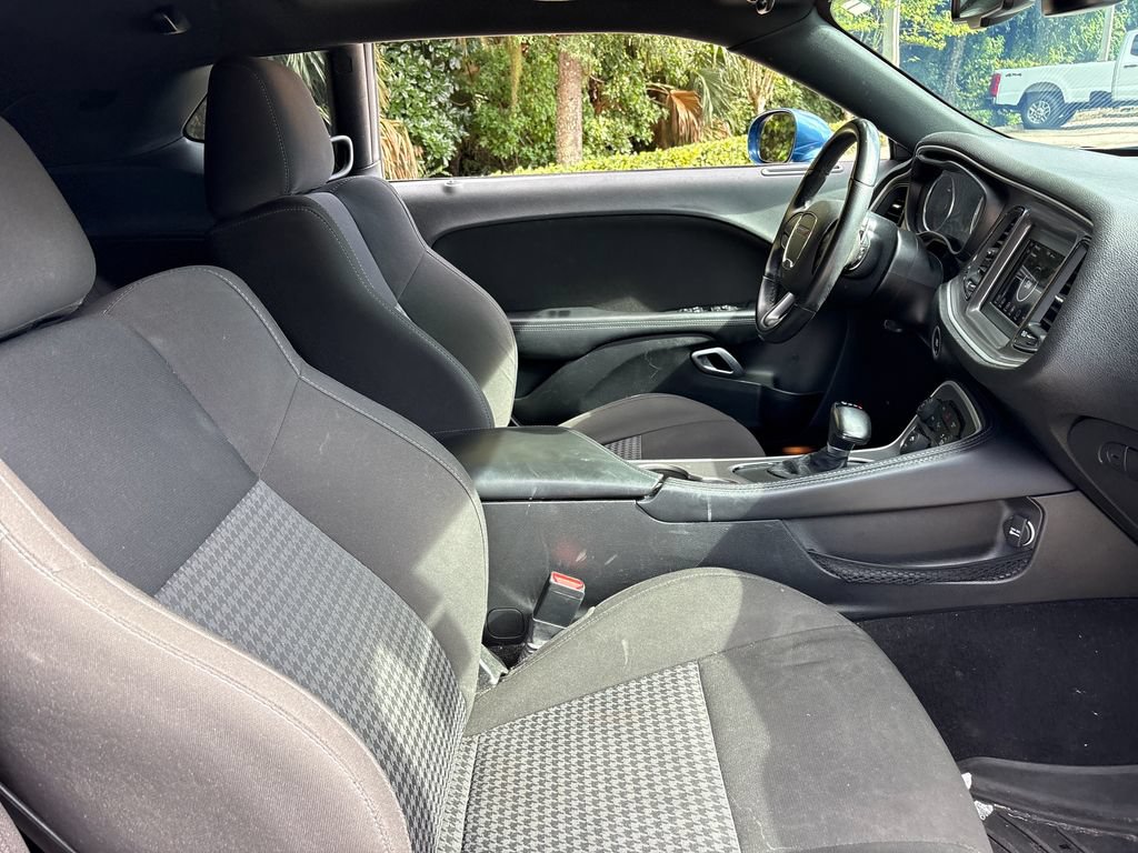 Used 2022 Dodge Challenger GT RWD image 29