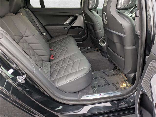 Used 2023 BMW 740i image 21