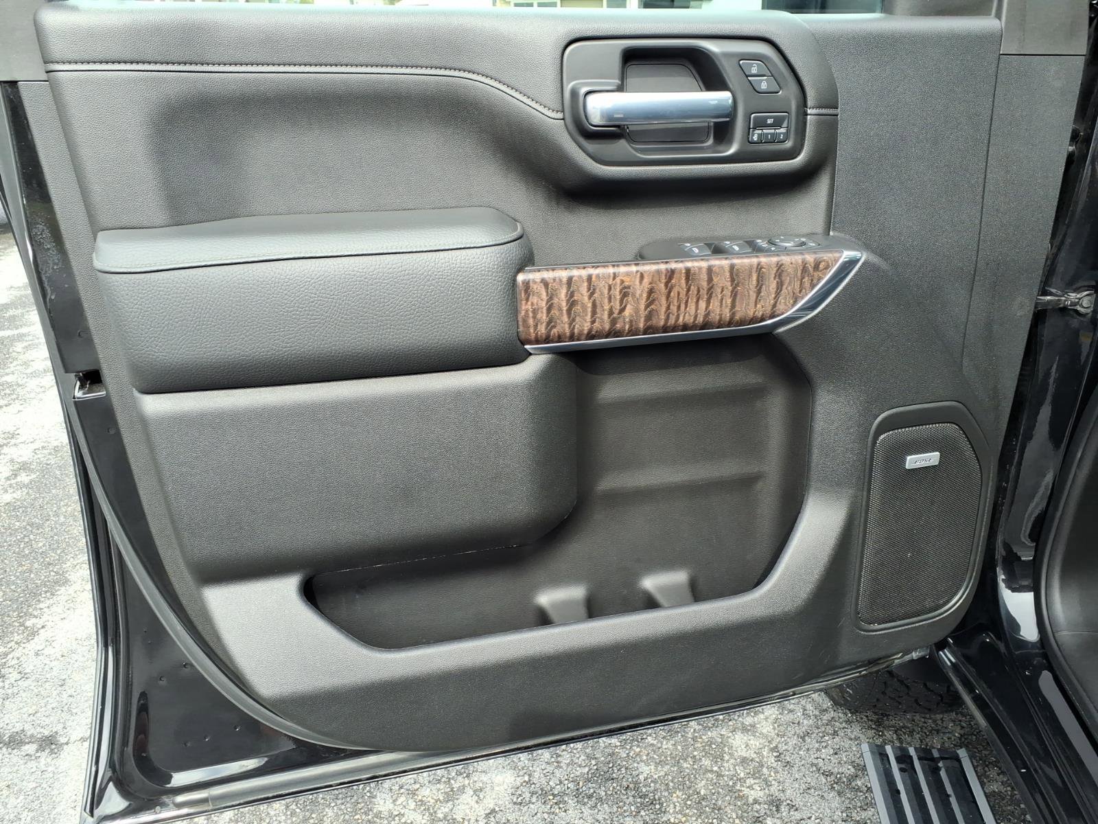 Used 2021 GMC Sierra 3500 Denali w/ Denali Black Diamond Edition image 21