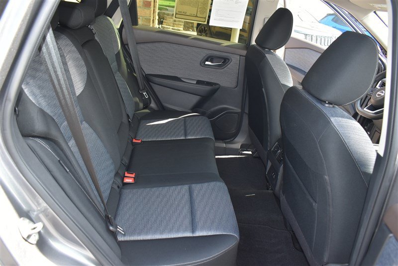 Used 2023 Nissan Rogue SV AWD/4WD image 27