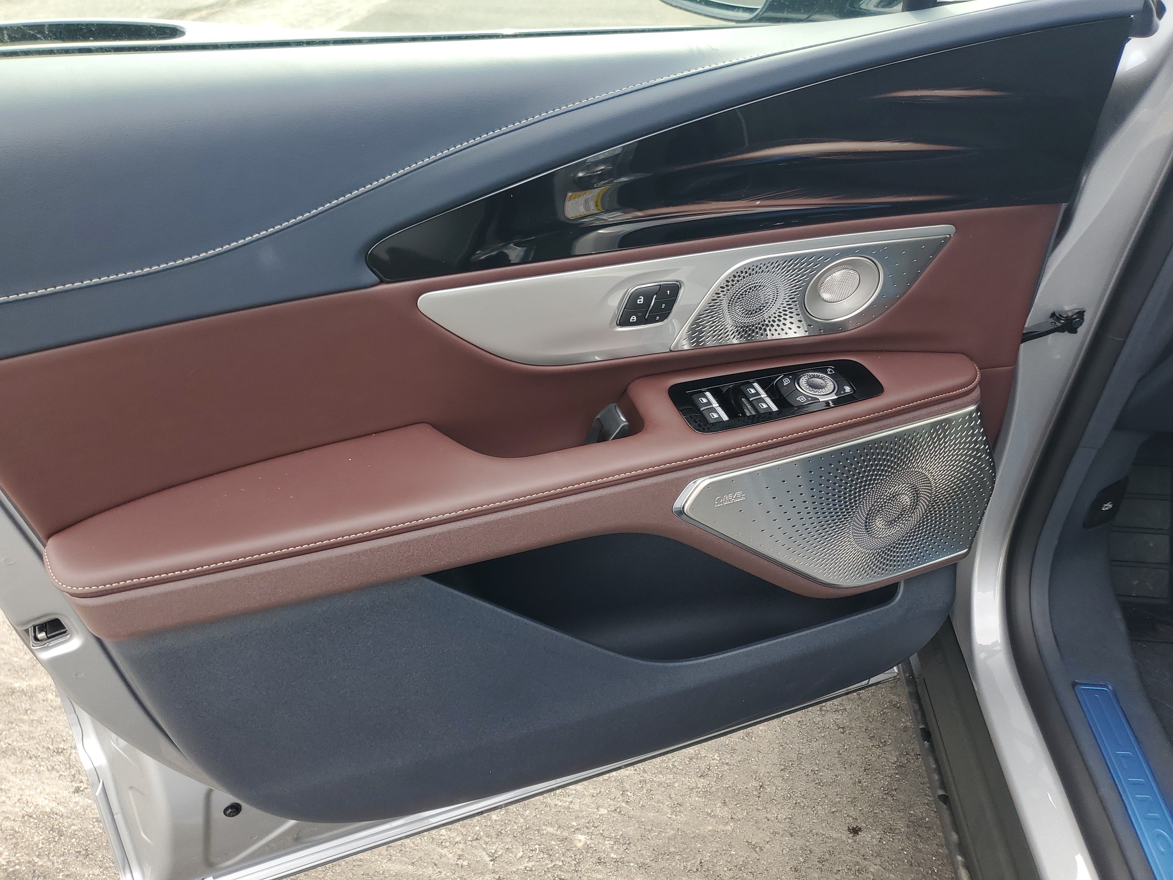 New 2026 Lincoln Nautilus Black Label AWD/4WD image 8