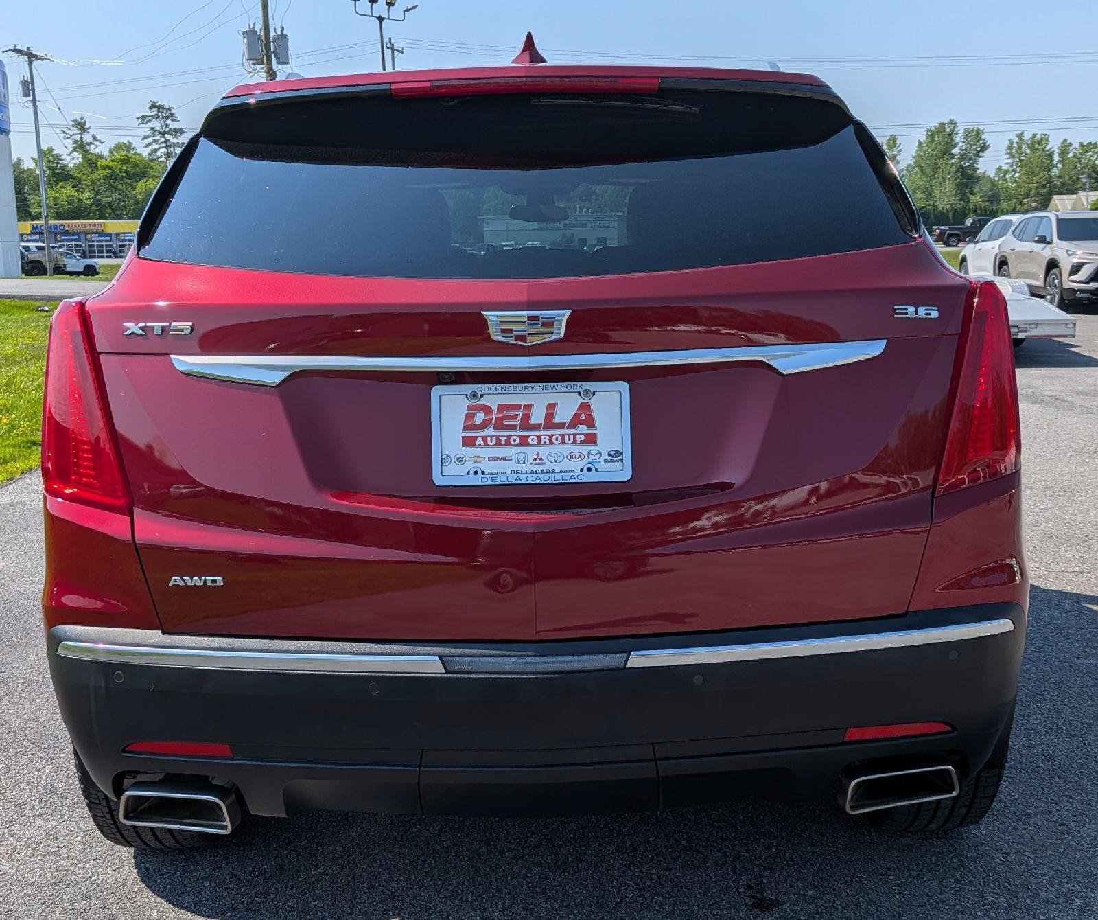 Used 2019 Cadillac XT5 Premium Luxury AWD/4WD image 9