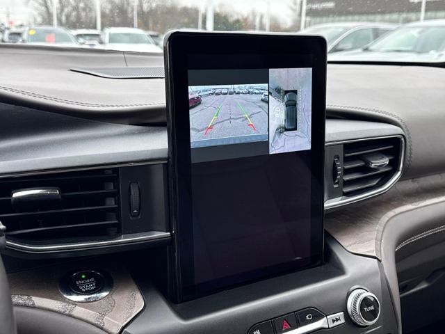 Used 2020 Ford Explorer Platinum w/ Premium Technology Package image 20