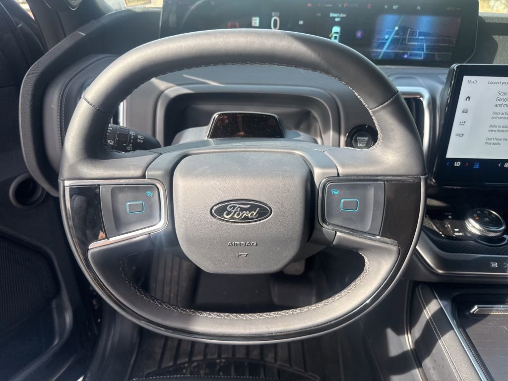 Used 2025 Ford Expedition Max Platinum w/ Stealth Appearance Package image 16