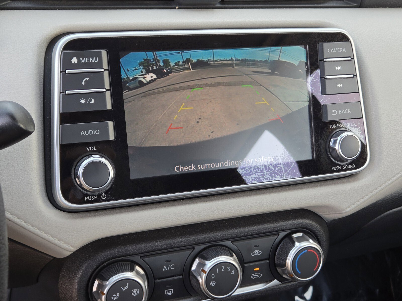 Used 2022 Nissan Versa SV FWD image 19