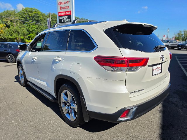 Used 2018 Toyota Highlander Limited AWD/4WD image 5