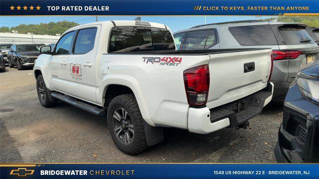 Used 2019 Toyota Tacoma TRD Sport w/ Technology Package AWD/4WD image 3