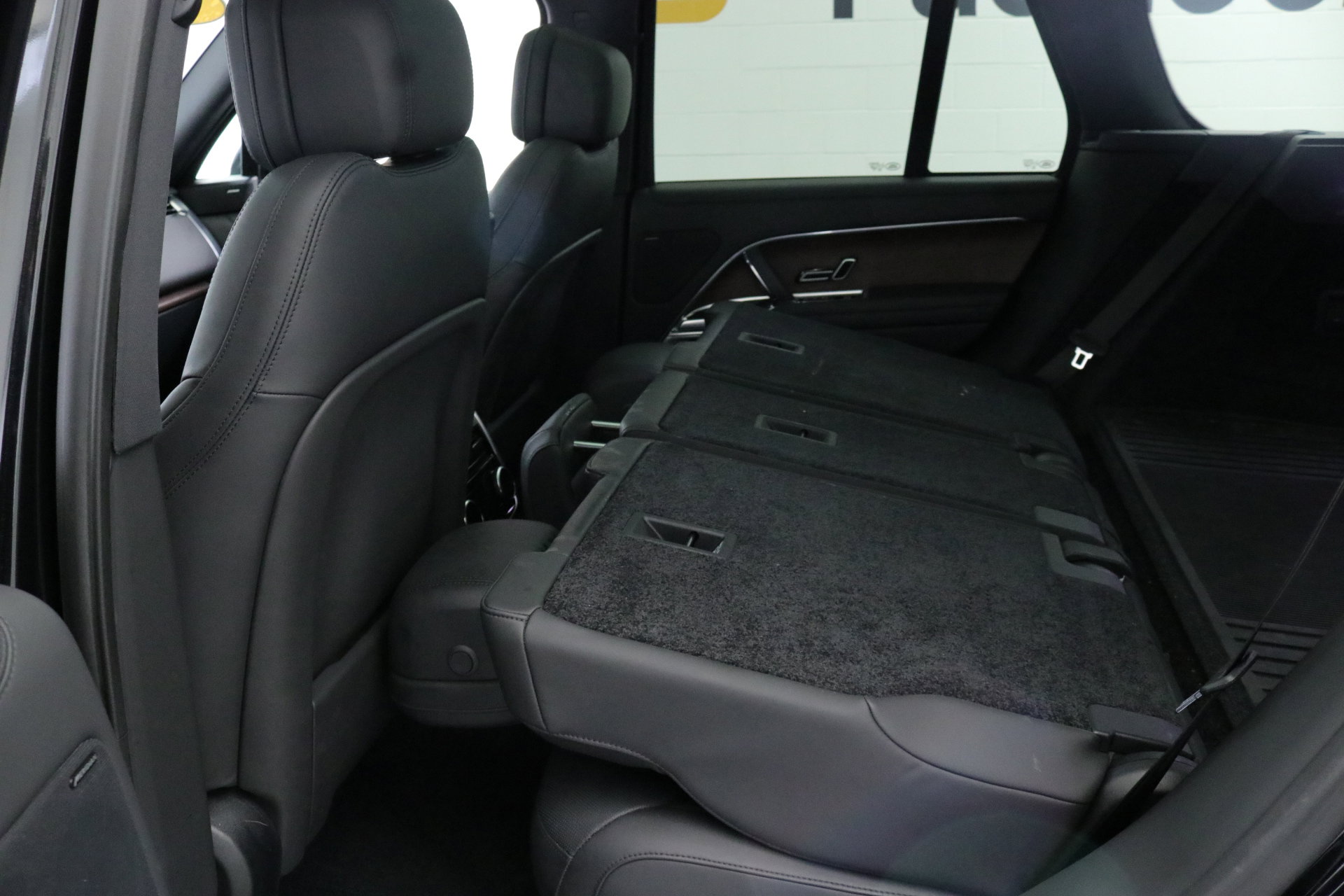 Used 2023 Land Rover Range Rover SE image 26