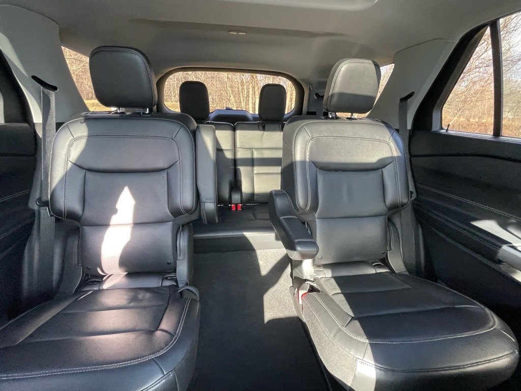 Used 2022 Ford Explorer Limited w/ Equipment Group 301A image 14