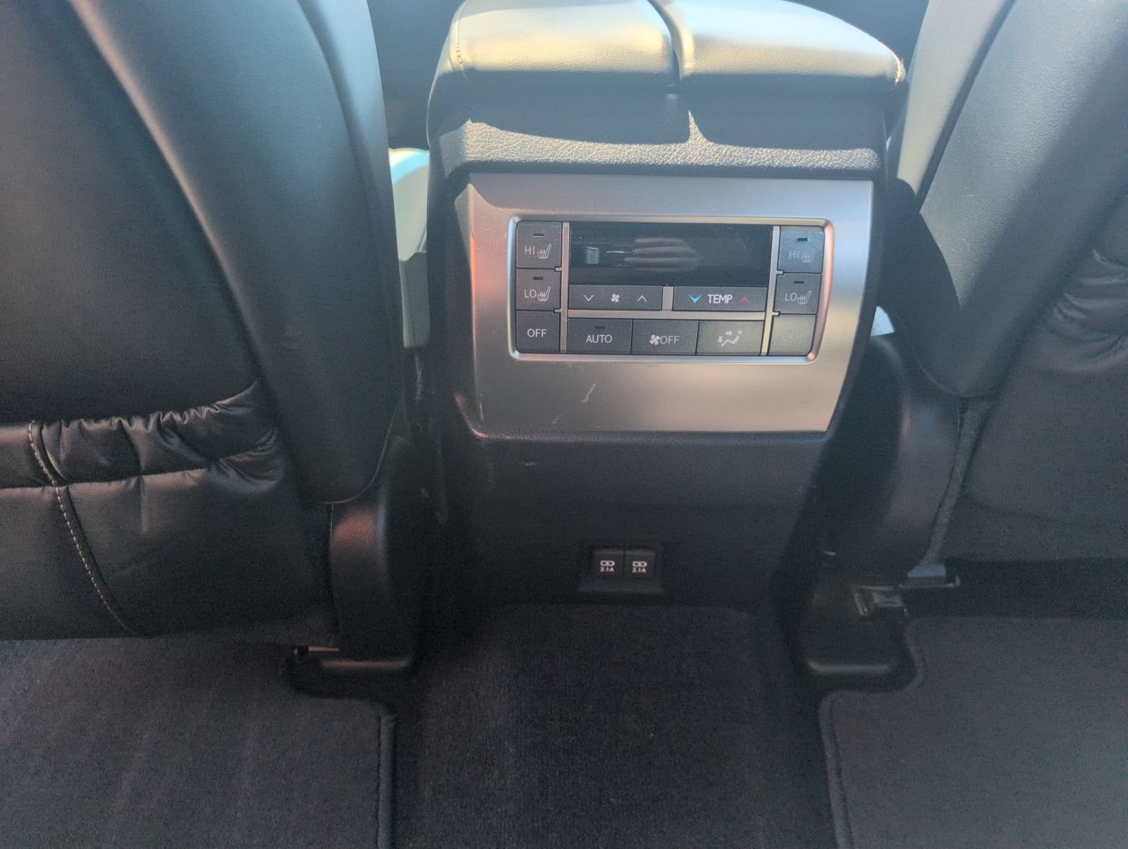 Certified 2021 Lexus GX 460 Luxury w/ Sport Design Package AWD/4WD image 18