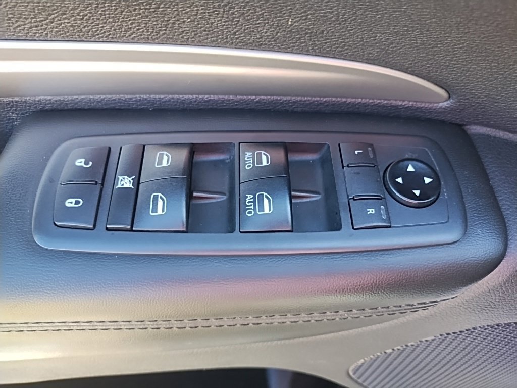 Used 2018 Dodge Durango SXT w/ Quick Order Package 2BB AWD/4WD image 14
