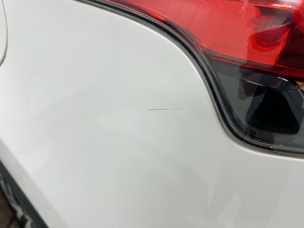 Used 2018 Toyota RAV4 LE w/ All Weather Liner Package image 31