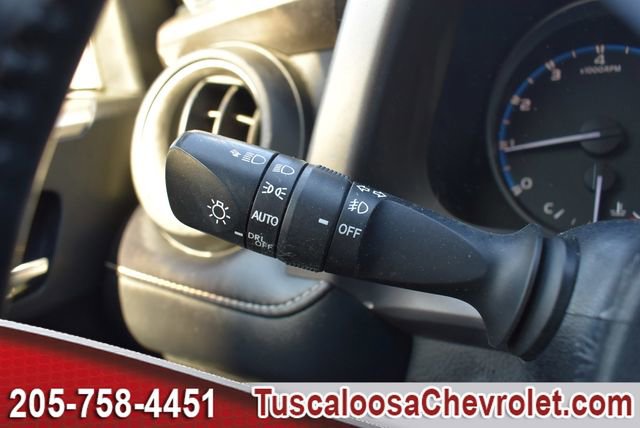 Used 2018 Toyota RAV4 XLE image 28