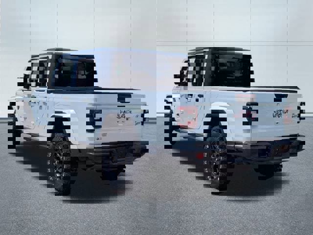 Used 2021 Jeep Gladiator Willys image 3