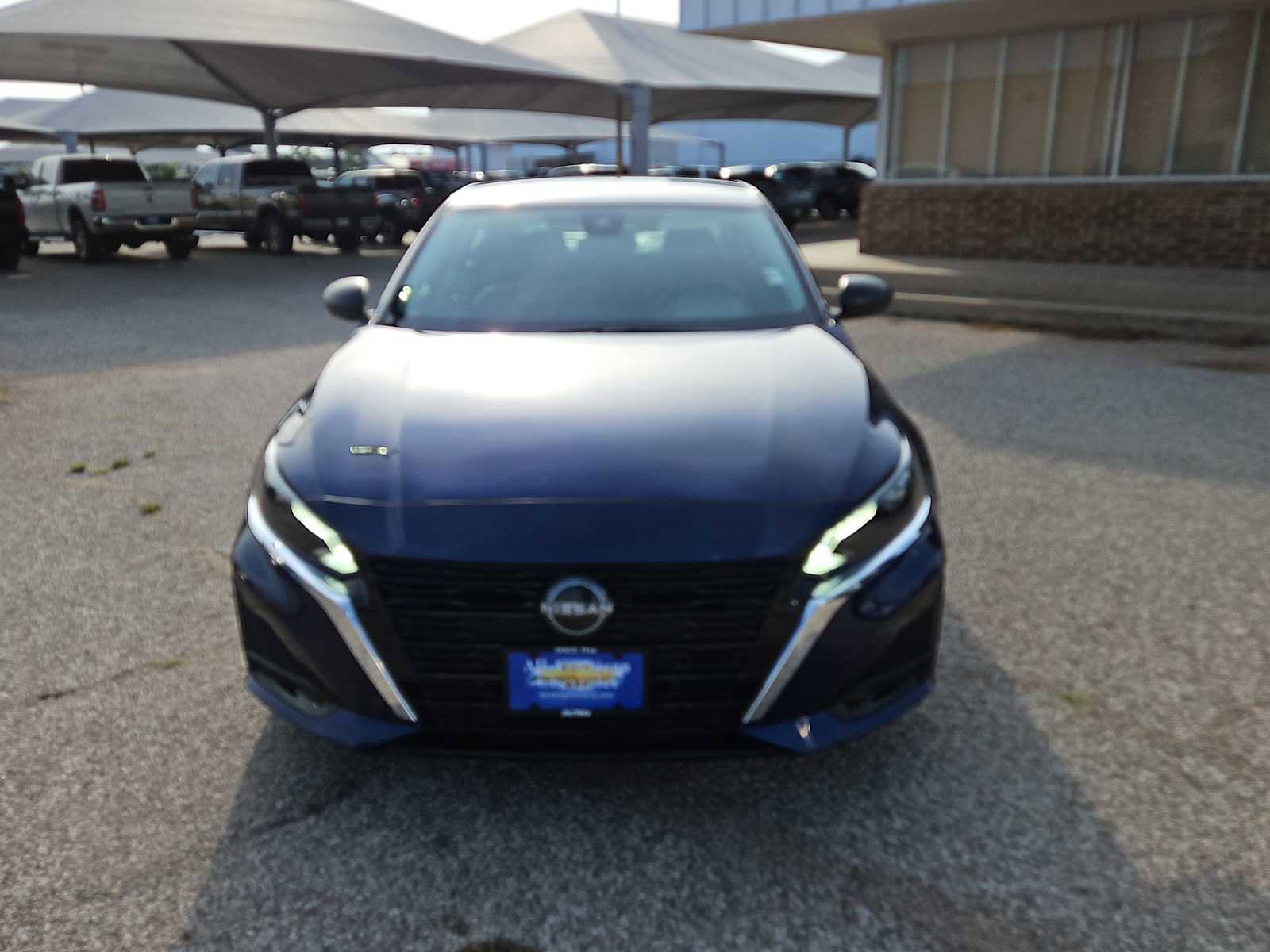 Used 2024 Nissan Altima 2.5 S FWD image 3