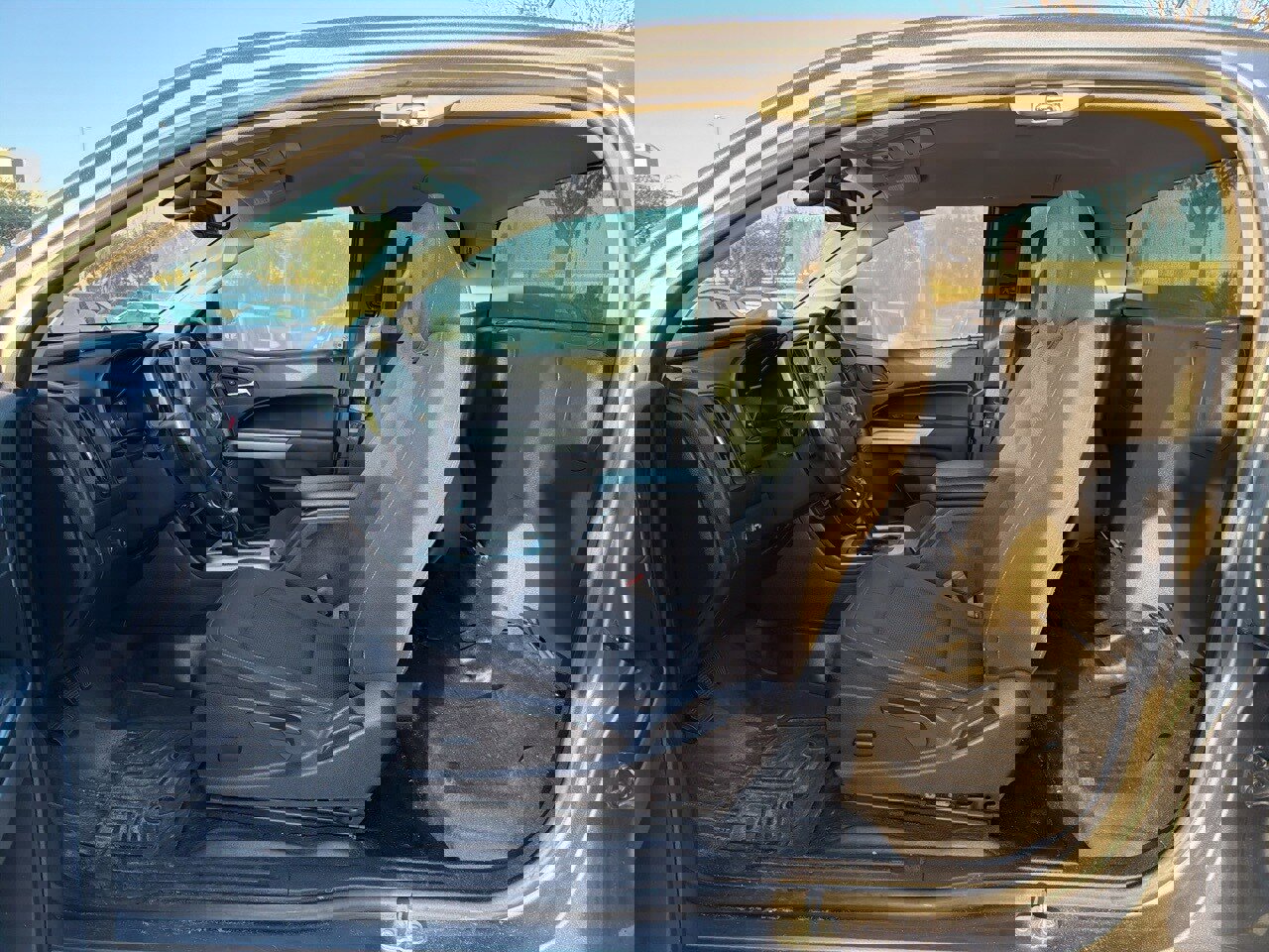 Used 2022 Chevrolet Colorado LT w/ Fleet Safety Package image 10