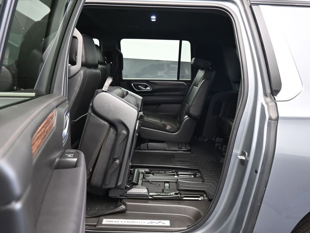 Used 2021 Chevrolet Suburban High Country image 45