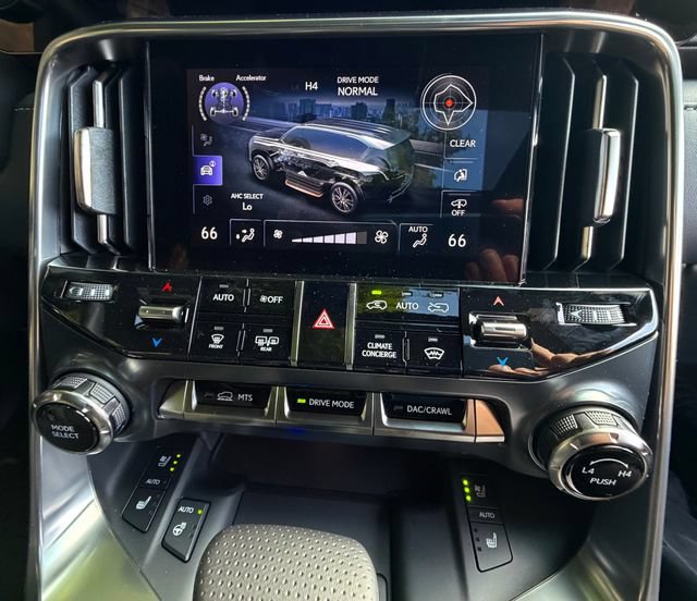 New 2026 Lexus LX 600 F Sport AWD/4WD image 31