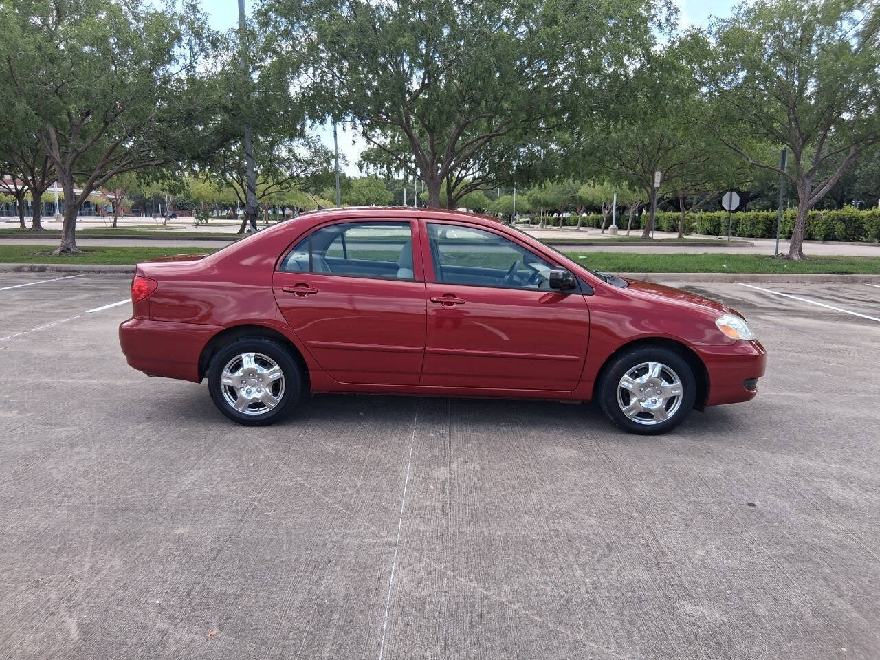 Used 2005 Toyota Corolla CE FWD image 7