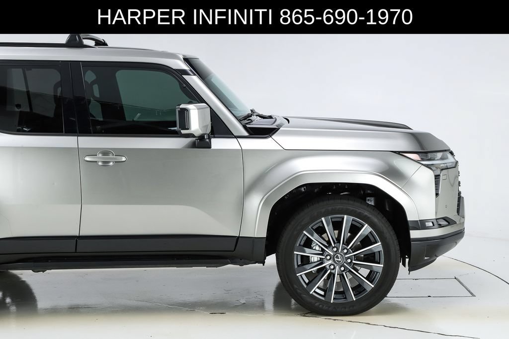 Used 2024 Lexus GX 550 w/ Accessory Package (2T) AWD/4WD image 13