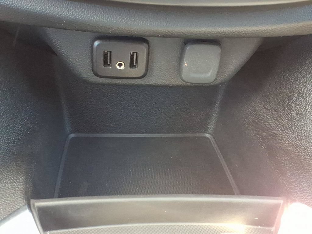 Used 2019 Chevrolet Traverse LT w/ LPO, Floor Liner Package AWD/4WD image 18