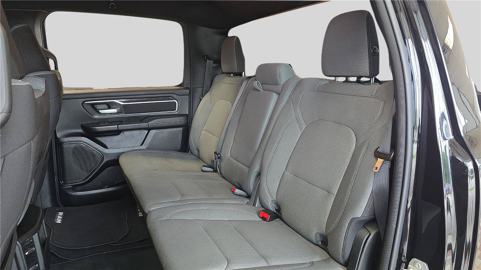 Used 2023 RAM 1500 Big Horn AWD/4WD image 18