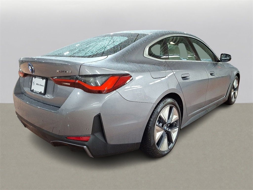 Used 2025 BMW i4 xDrive40i image 4