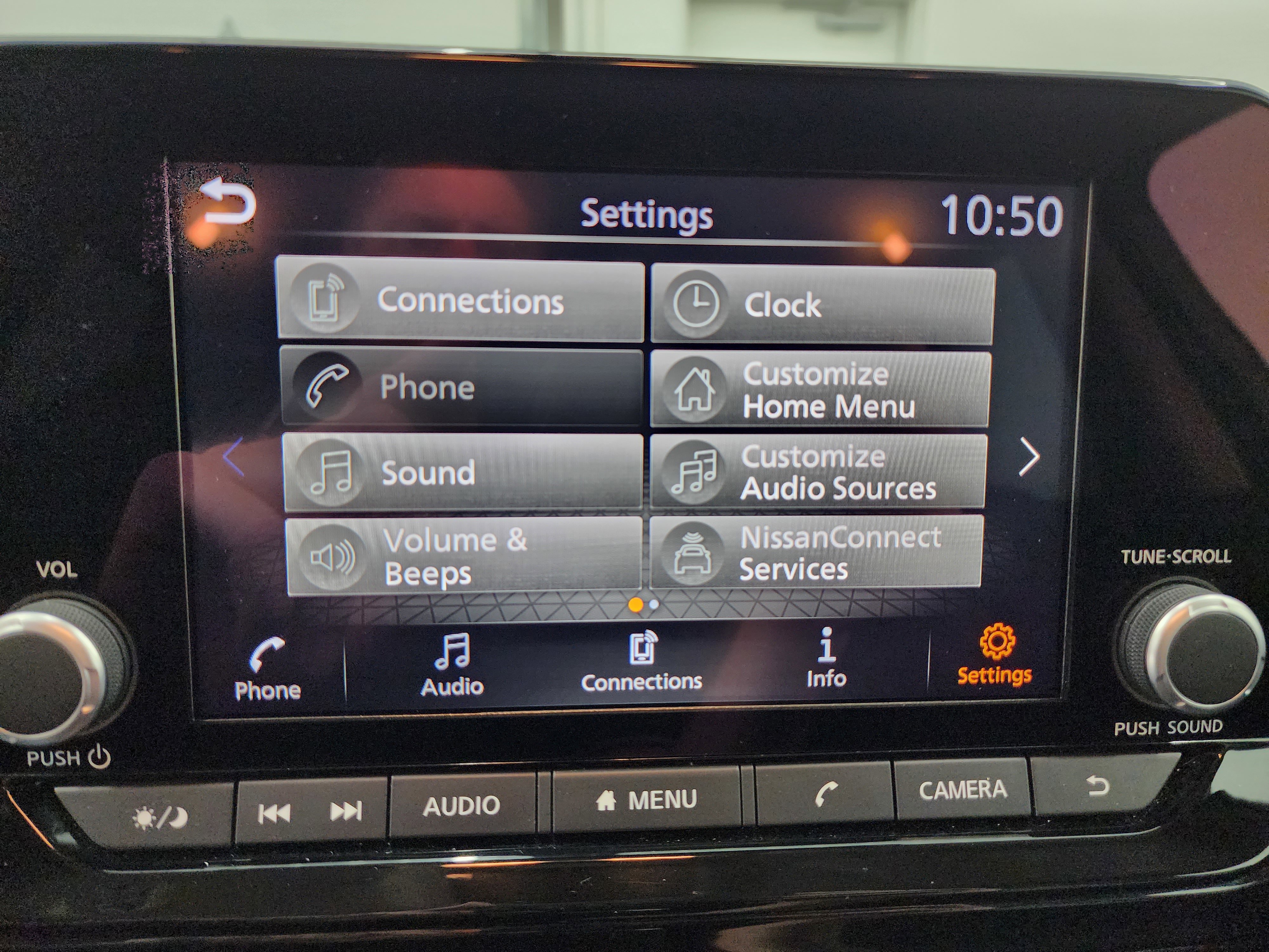 Used 2025 Nissan Pathfinder SV image 47