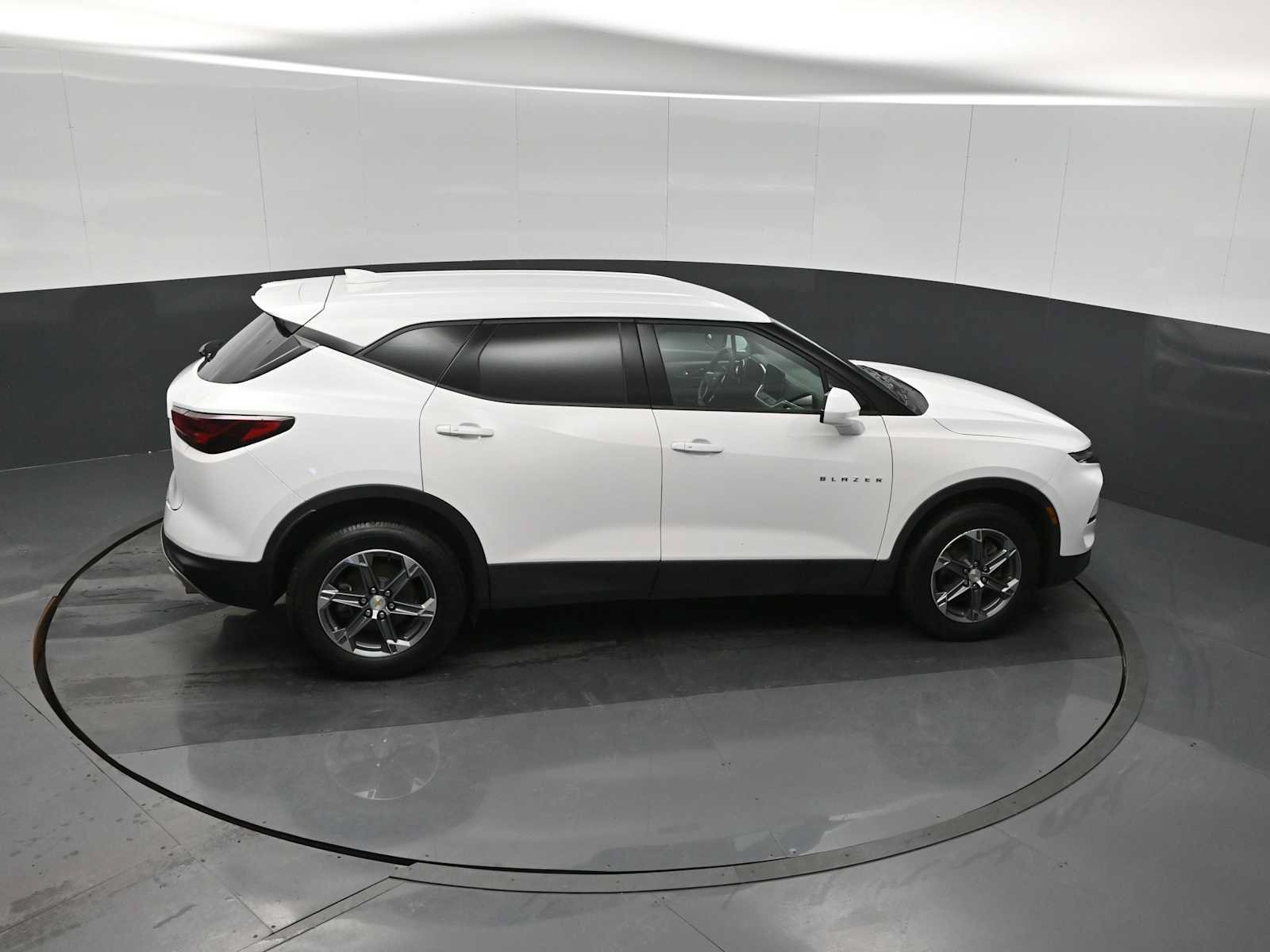 Used 2023 Chevrolet Blazer LT AWD/4WD image 24