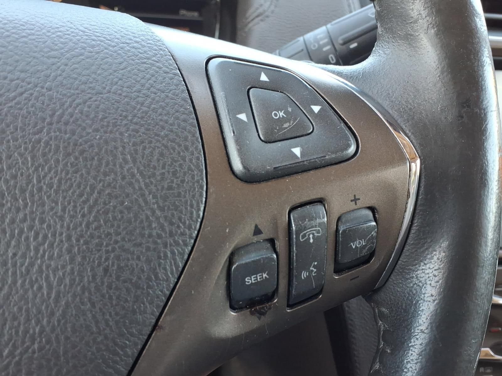 Used 2015 Lincoln MKX FWD w/ Equipment Group 101A image 25