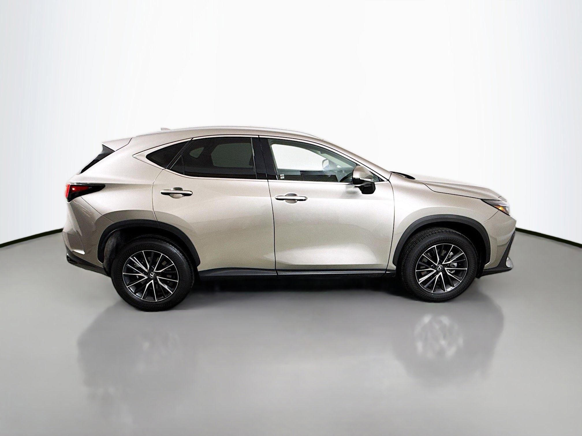 Used 2024 Lexus NX 350 AWD image 8