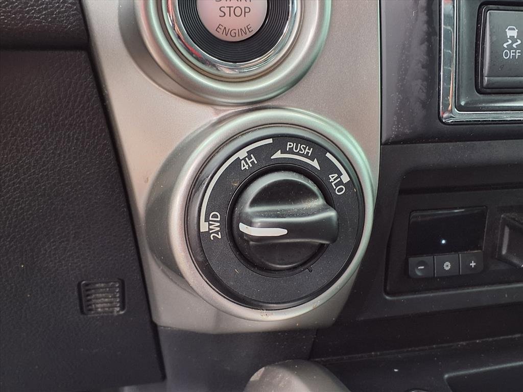 Used 2019 Nissan Titan PRO-4X w/ Pro-4x Convenience Package image 32