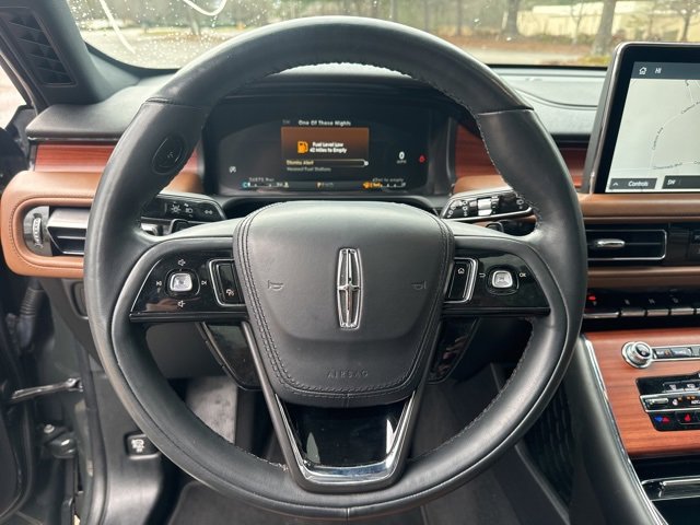 Used 2023 Lincoln Aviator Reserve w/ Equipment Group 201A image 13